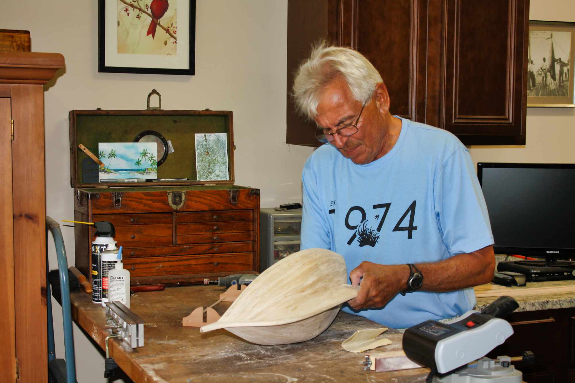 tom_working_IMG_1411_2000